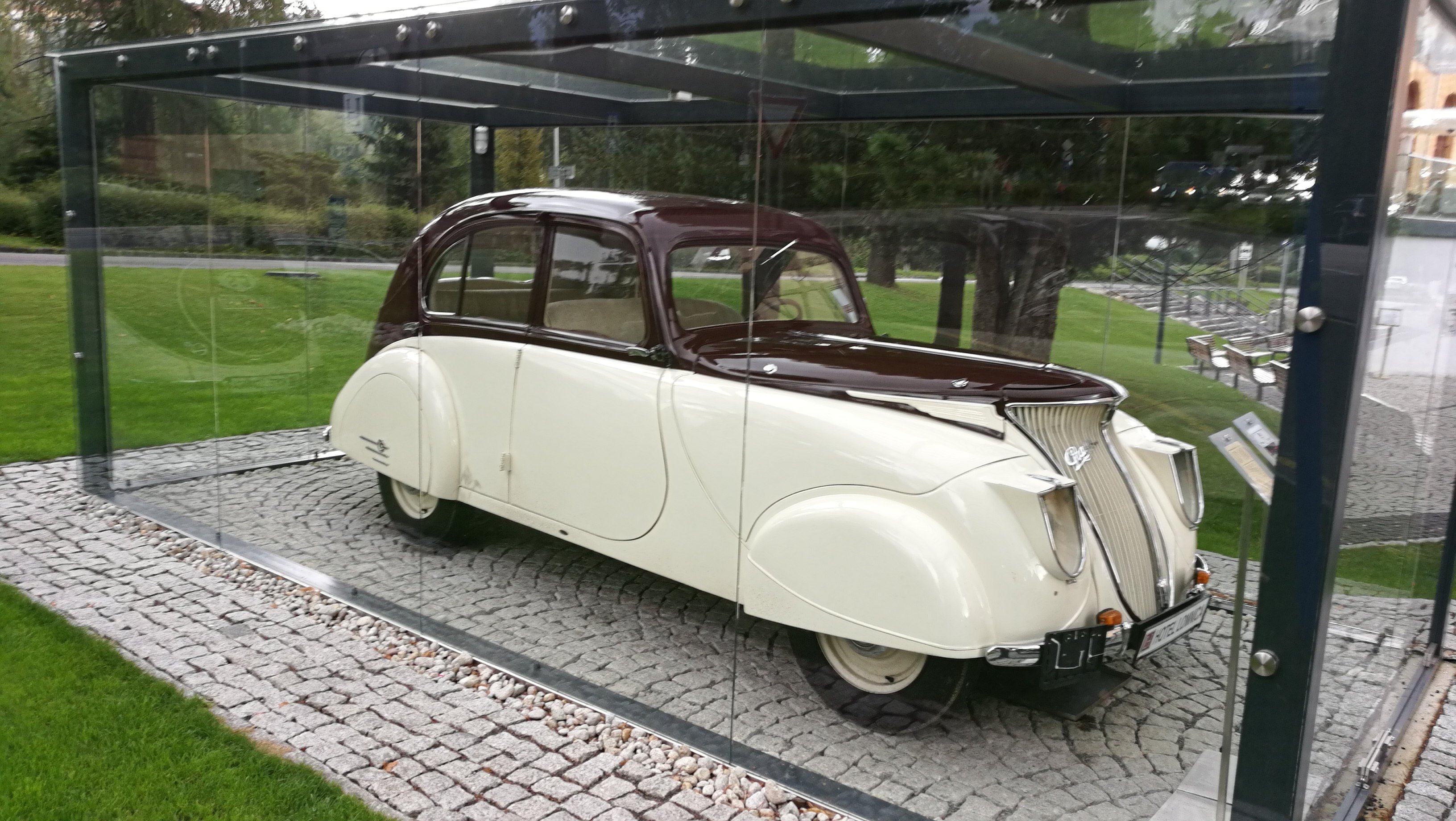 Auto
