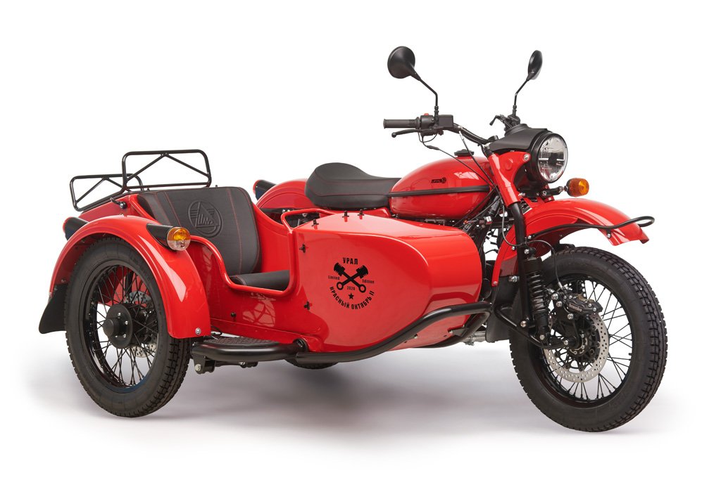 Ural Roter Oktober-II 8.jpg