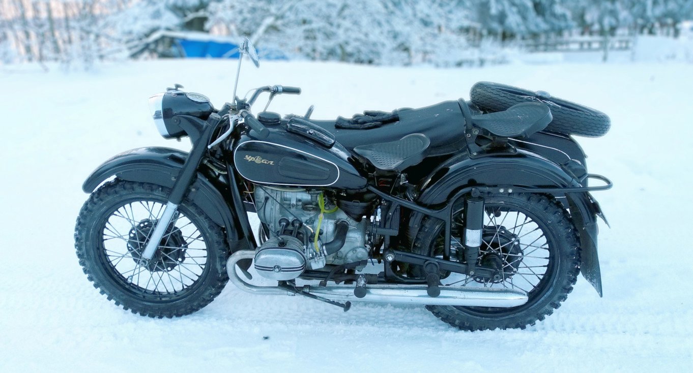 mopeditalvella.jpg