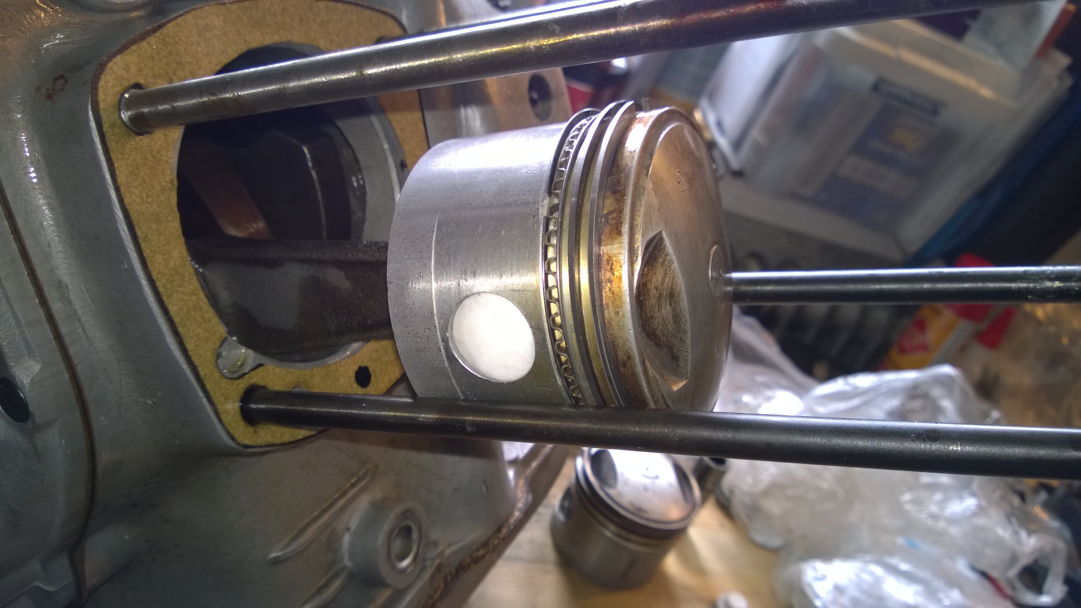 oil kanava vasen pytty