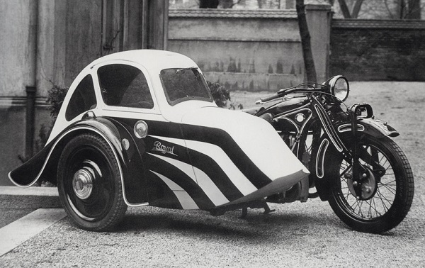 BMW sivuvaunu.jpg